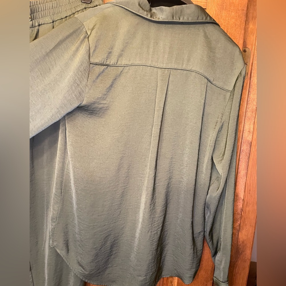 MICHAEL Michael Kors Olive Green Track Pants & Shirt Set - Picture 10 of 15